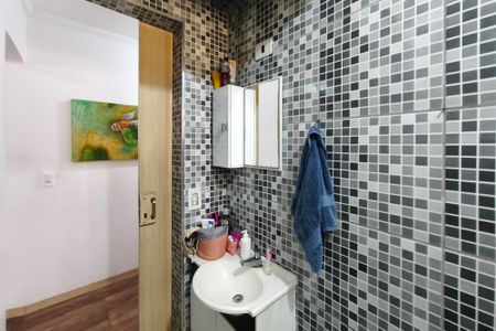 Casa à venda com 265m², 4 quartos e 3 vagas Casa à venda com 265m², 4 quartos e 3 vagasBanheiro Social