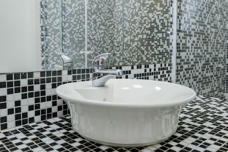 Apartamento para alugar com 59m², 1 quarto e 2 vagas Apartamento para alugar com 59m², 1 quarto e 2 vagasBanheiro da Suíte