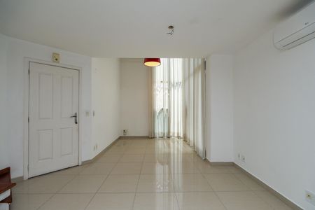 Sala de apartamento para alugar com 1 quarto, 59m² em Jardim Fonte do Morumbi, São Paulo