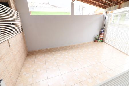 Casa à venda com 80m², 2 quartos e sem vagaGaragem