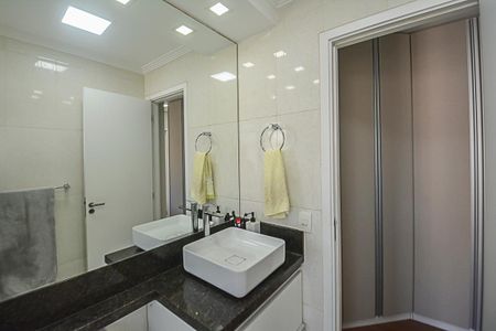 Apartamento para alugar com 107m², 3 quartos e 2 vagas Apartamento para alugar com 107m², 3 quartos e 2 vagasBanheiro da Suíte