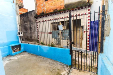 Casa à venda com 70m², 1 quarto e sem vagaQuintal