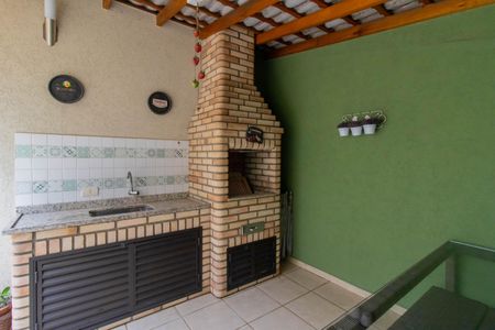 Casa à venda com 160m², 3 quartos e 2 vagasQuintal 