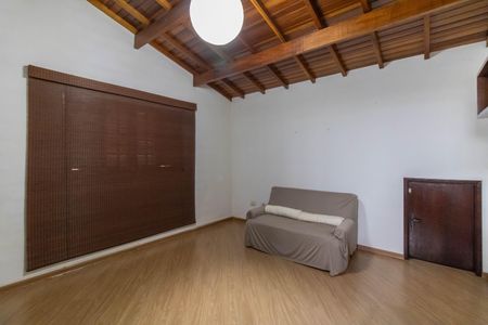 Casa à venda com 160m², 3 quartos e 2 vagasSotão 