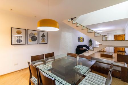 Casa à venda com 160m², 3 quartos e 2 vagasSala