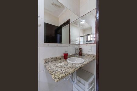 Casa à venda com 160m², 3 quartos e 2 vagasBanheiro