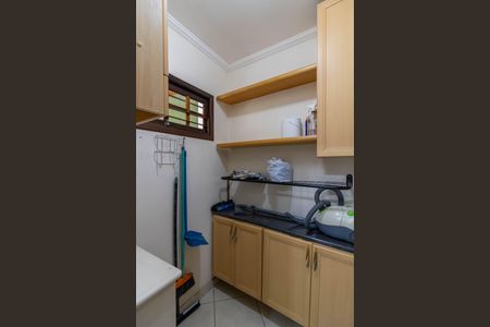 Casa à venda com 160m², 3 quartos e 2 vagasArea de Serviço 