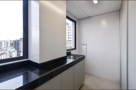 Apartamento para alugar com 158m², 3 quartos e 3 vagasCozinha