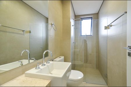 Apartamento para alugar com 158m², 3 quartos e 3 vagasBanheiro Suíte 1