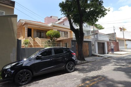 Casa à venda com 235m², 2 quartos e 1 vagaFachada