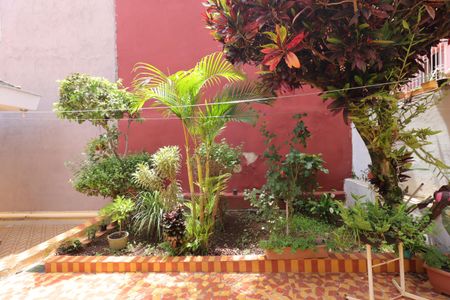 Casa à venda com 235m², 2 quartos e 1 vagaJardim