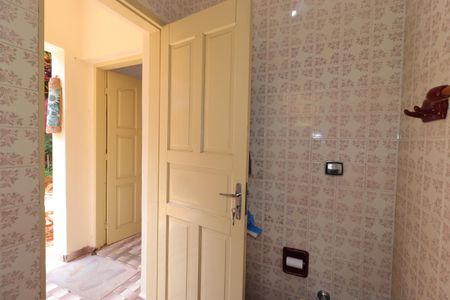 Casa à venda com 235m², 2 quartos e 1 vagaBanheiro de Serviço