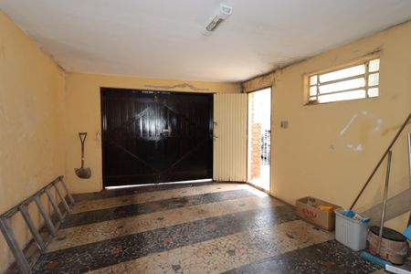 Casa à venda com 235m², 2 quartos e 1 vagaGaragem