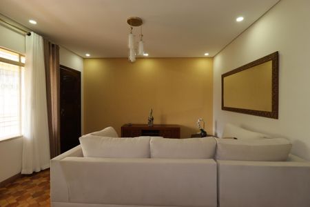 Sala de casa à venda com 2 quartos, 235m² em Jardim Utinga, Santo André