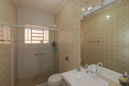 Casa à venda com 235m², 2 quartos e 1 vagaBanheiro