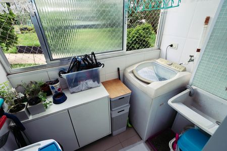 Apartamento à venda com 55m², 2 quartos e 1 vaga Apartamento à venda com 55m², 2 quartos e 1 vagaÁrea de Serviço