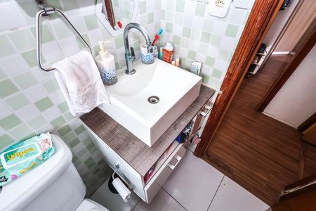 Apartamento à venda com 55m², 2 quartos e 1 vaga Apartamento à venda com 55m², 2 quartos e 1 vagaBanheiro