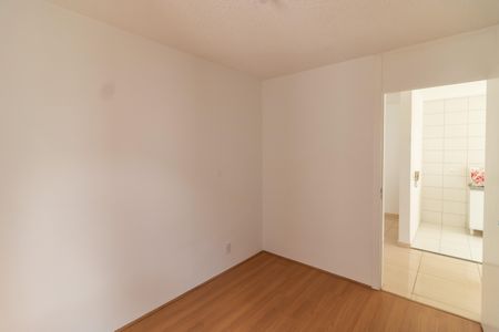 QUARTO 1 de apartamento para alugar com 2 quartos, 46m² em Estância Jaraguá, São Paulo