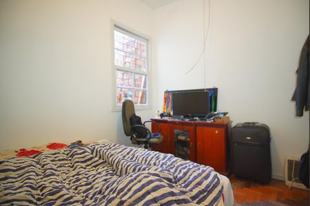Casa à venda com 280m², 2 quartos e 4 vagasQuarto 2