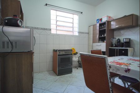 Casa à venda com 280m², 2 quartos e 4 vagasCozinha
