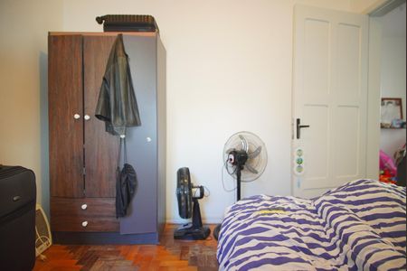 Casa à venda com 280m², 2 quartos e 4 vagasQuarto 2