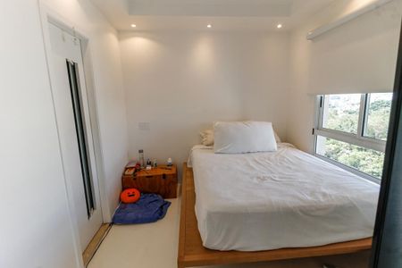 Quarto de apartamento à venda com 1 quarto, 85m² em Paraíso do Morumbi, São Paulo