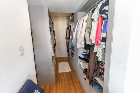 Apartamento à venda com 85m², 1 quarto e 2 vagasCloset do quarto