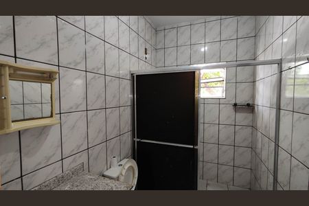 Casa para alugar com 100m², 3 quartos e 2 vagasBanheiro