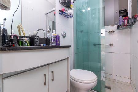 Banheiro de apartamento à venda com 2 quartos, 72m² em Santa Amelia, Belo Horizonte