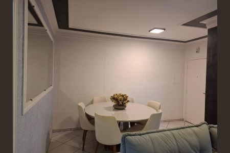 Sala de apartamento para alugar com 2 quartos, 80m² em Jardim Chacara Mea, Suzano