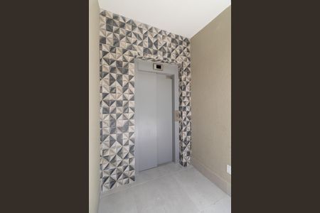 Apartamento para alugar com 60m², 2 quartos e 1 vagaÁrea Comum - Elevador