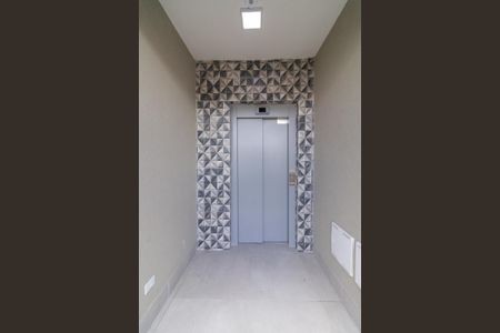 Apartamento para alugar com 60m², 2 quartos e sem vagaÁrea comum - Elevador