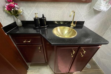 Casa à venda com 220m², 3 quartos e 2 vagas