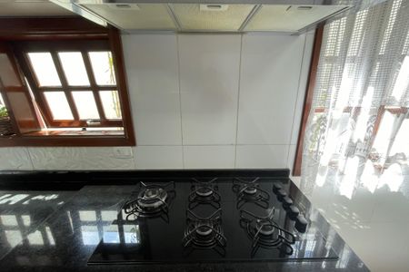 Casa à venda com 220m², 3 quartos e 2 vagas