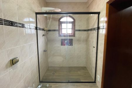 Casa à venda com 220m², 3 quartos e 2 vagas