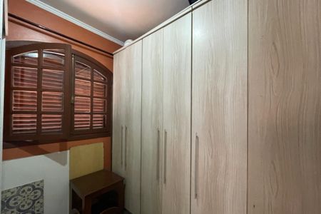 Casa à venda com 220m², 3 quartos e 2 vagas