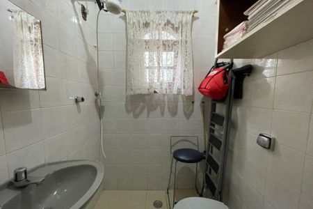 Casa à venda com 220m², 3 quartos e 2 vagas