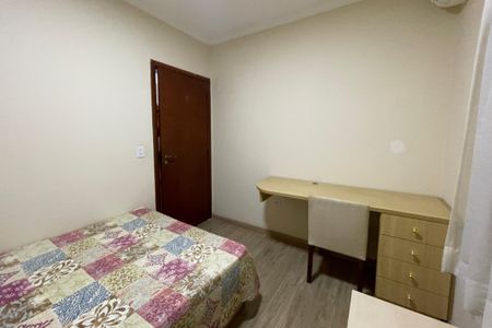 Casa à venda com 220m², 3 quartos e 2 vagas