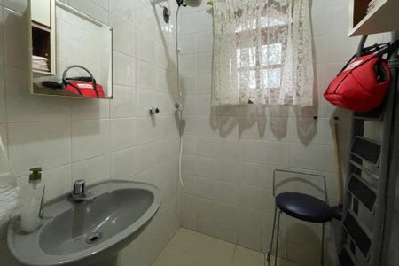 Casa à venda com 220m², 3 quartos e 2 vagas