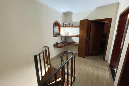 Casa à venda com 220m², 3 quartos e 2 vagas