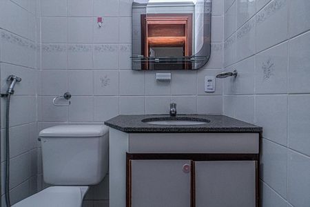 Apartamento para alugar com 65m², 2 quartos e 1 vagabanheiro na suíte_1