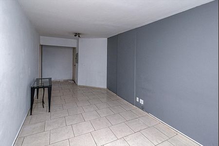 Apartamento para alugar com 65m², 2 quartos e 1 vagasala_3