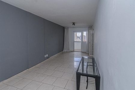 Apartamento para alugar com 65m², 2 quartos e 1 vagasala_2
