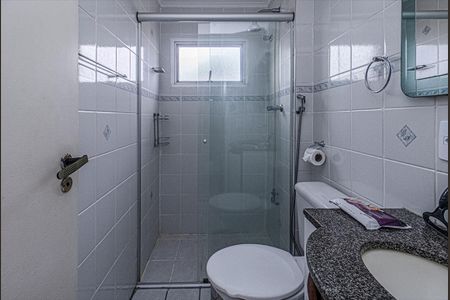 Apartamento para alugar com 65m², 2 quartos e 1 vagabanheiro social_2