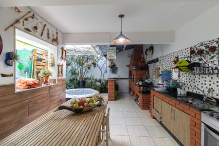 Casa à venda com 210m², 3 quartos e 4 vagas Casa à venda com 210m², 3 quartos e 4 vagasÁrea Gourmet e Churrasqueira