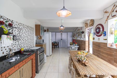 Casa à venda com 210m², 3 quartos e 4 vagas Casa à venda com 210m², 3 quartos e 4 vagasÁrea Gourmet e Churrasqueira