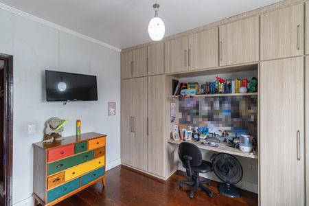 Casa à venda com 210m², 3 quartos e 4 vagas Casa à venda com 210m², 3 quartos e 4 vagasQuarto 2