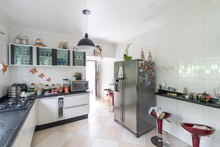 Casa à venda com 210m², 3 quartos e 4 vagas Casa à venda com 210m², 3 quartos e 4 vagasCozinha e Sala de Jantar