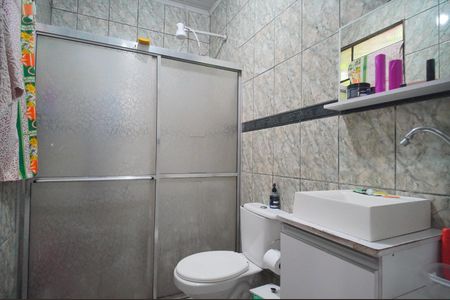 Casa à venda com 240m², 3 quartos e 1 vagaBanheiro