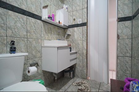 Casa à venda com 240m², 3 quartos e 1 vagaBanheiro